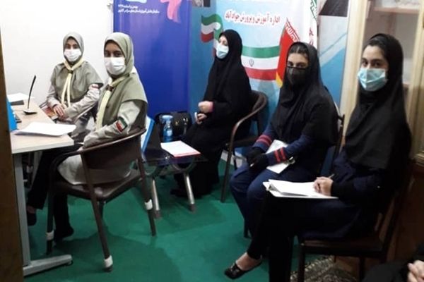 مرحله نیمه نهایی مسابقات مناظره دانش‌آموزی در شهرستان‌های تهران