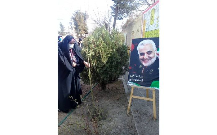 برگزاری مراسم درختکاری در آموزشگاه شاهد نصرت ناحیه یک مشهد