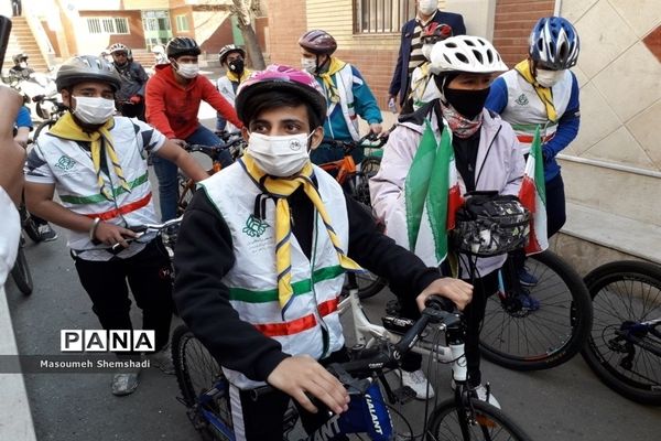توسعه فرهنگ دوچرخه سواری توسط پیشتازان منطقه 12 تهران