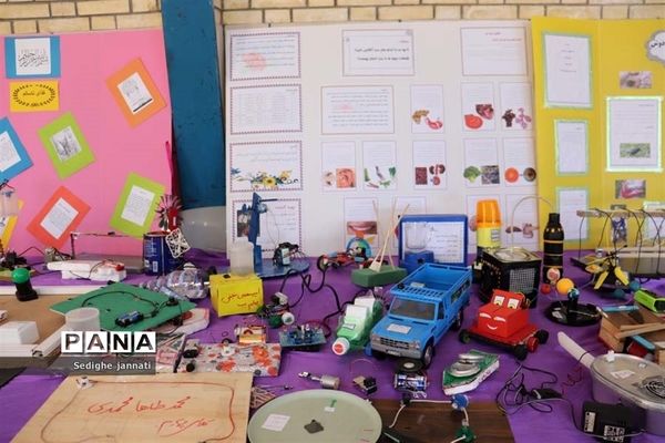 نمایشگاه دستاوردهای تدریس مجازی دانش آموزان در آباده