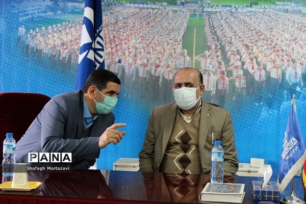 نشست  مدیرکل فرهنگی، هنری وزارت آموزش و پرورش با دانش‌‌آموزان خبرنگار مازندران
