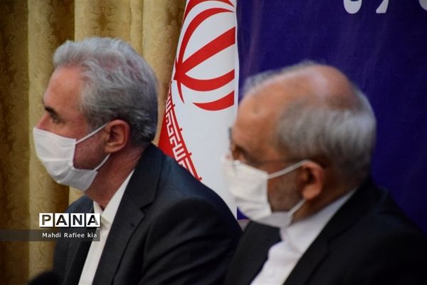 امضا تفاهم نامه سه جانبه شهرداری، آموزش و پرورش و انجمن حکمت در تبریز