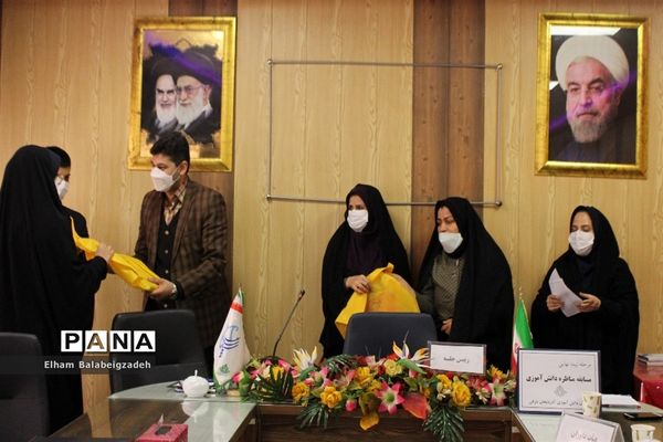 برگزاری مرحله نیمه نهایی مناظره دانش آموزی در آذربایجان شرقی