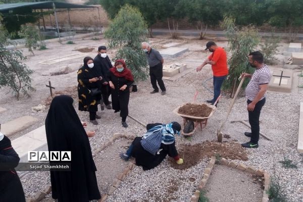 کاشت درخت  به مناسبت چهارشنبه سوری در اهواز
