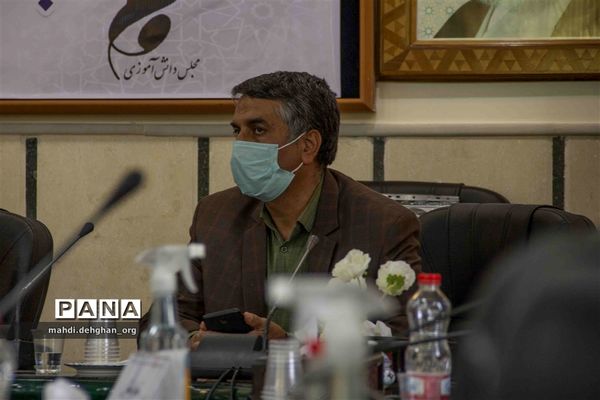 نشست نمایندگان مجلس دانش‌آموزی استان یزد