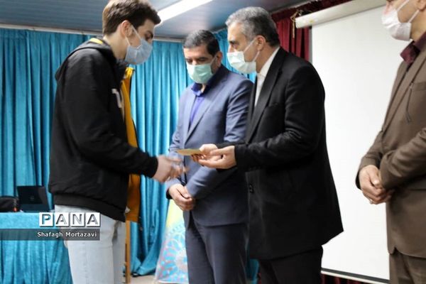 نشست هیات رئیسه و کمیته‌های مجلس دانش‌آموزی مازندران