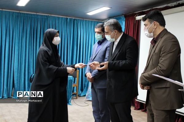 نشست هیات رئیسه و کمیته‌های مجلس دانش‌آموزی مازندران