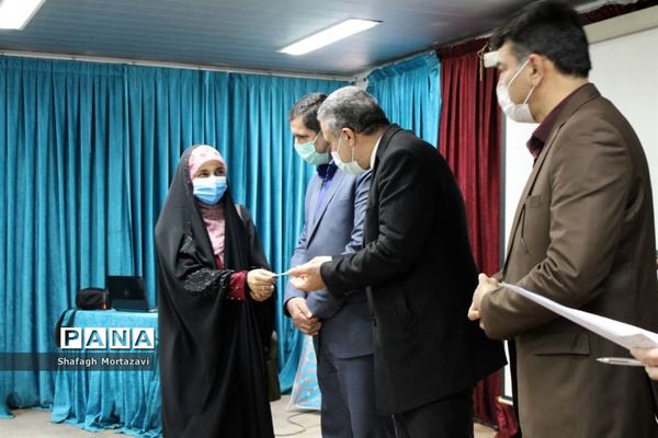 نشست هیات رئیسه و کمیته‌های مجلس دانش‌آموزی مازندران