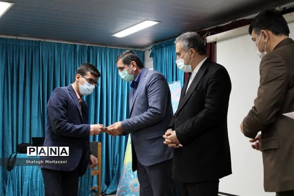 نشست هیات رئیسه و کمیته‌های مجلس دانش‌آموزی مازندران
