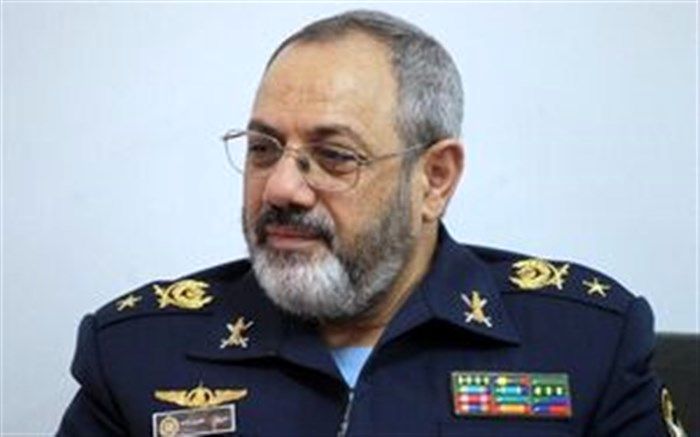 فرمانده نیروی هوایی ارتش با جانباز ۷۰ درصد حسن یوسف‌زاده دیدار کرد