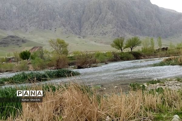 طبیعت روستای چشمه سرخ