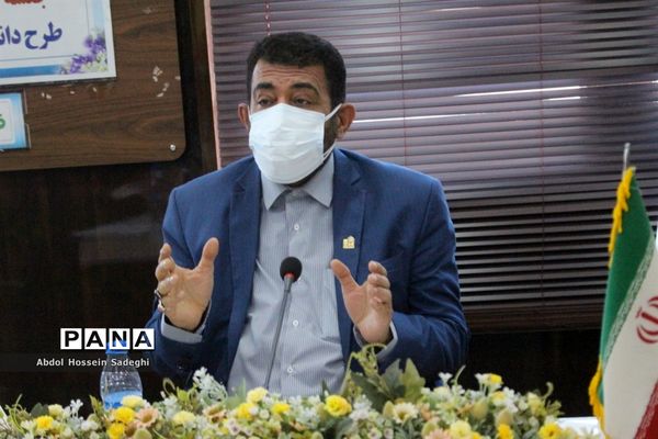 جلسه کار گروه نظارتی و ارزیابی طرح دانش‌آموز تراز انقلاب اسلامی