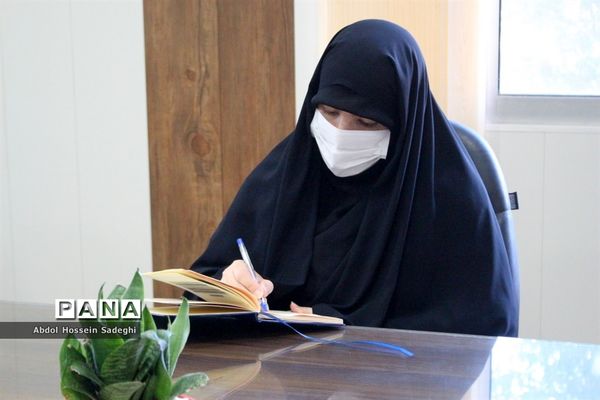 جلسه کار گروه قرآنی قرارگاه فرهنگی آموزش و پرورش استان بوشهر