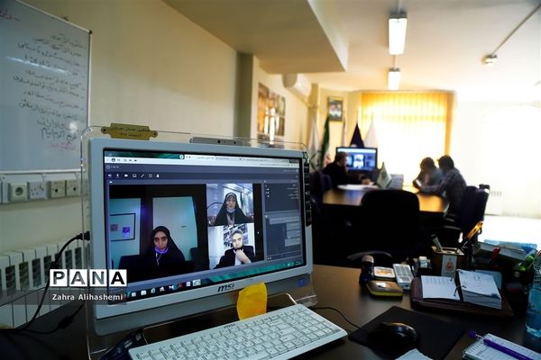 مرحله نیمه نهایی مناظره دانش‌آموزان دختر شهر تهران