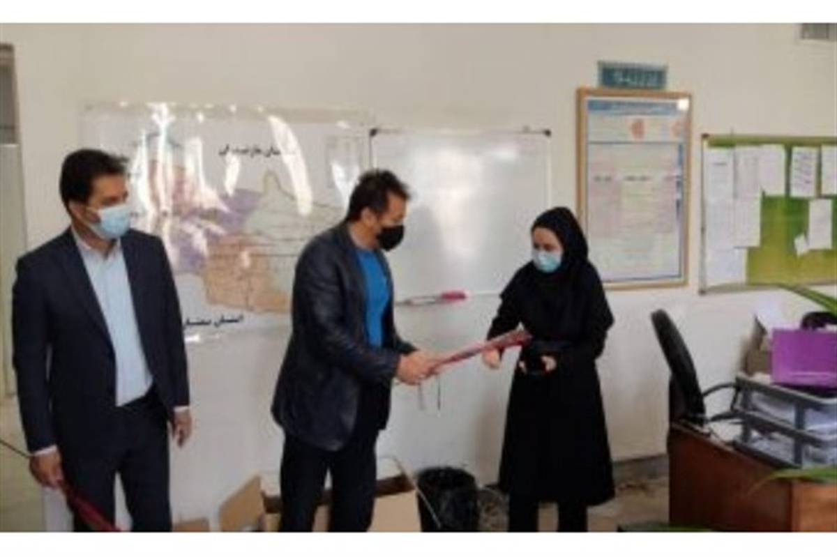 تجلیل اعضای شورای اسلامی شهر دماوند از پرسنل شبکه بهداشت و درمان