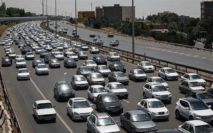 ترافیک نیمه سنگین در آزادراه قزوین - کرج - تهران