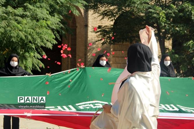 آیین اختتامیه جشنواره تابستان شاد و افتتاحیه جشنواره پنجرههای امید در رباطکریم