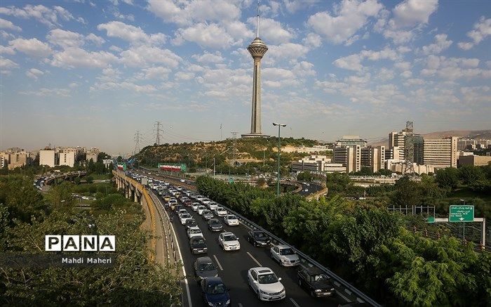 ترافیک سنگین در 11 بزرگراه تهران