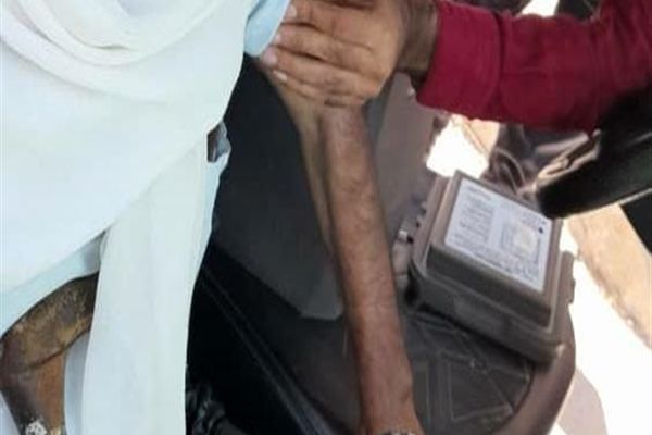 کمک داوطلبانه بسیجیان در مراکز واکسیناسیون سیستان و بلوچستان