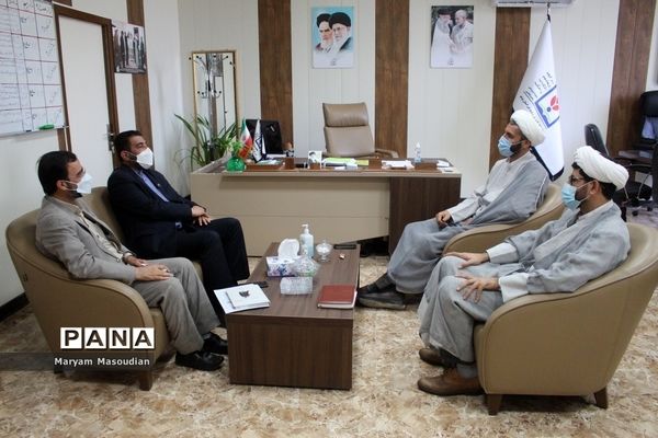 جلسه شورای امر به معروف و نهی از منکر اداره‌کل آموزش و پرورش استان بوشهر