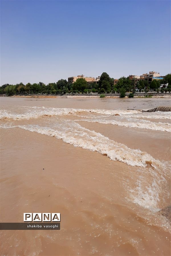 زاینده رود نبض اصفهان