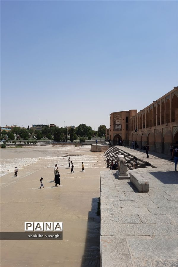 زاینده رود نبض اصفهان