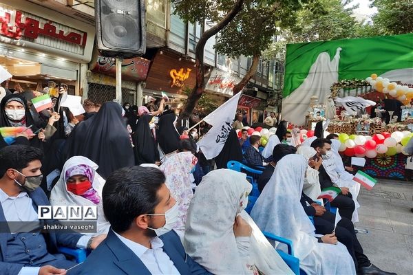 جشن بزرگ دختران انقلاب در اصفهان