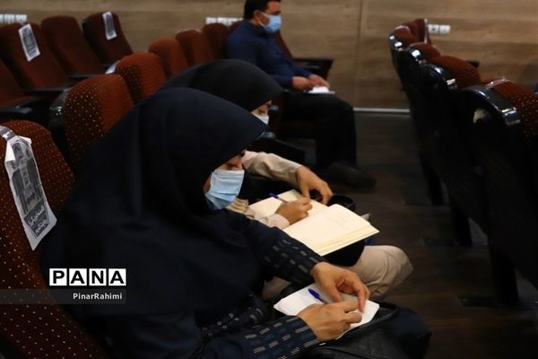 گفت و گوی مدیرکل بهزیستی  با نمایندگان رسانه های گروهی