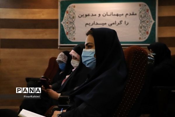 گفت و گوی مدیرکل بهزیستی  با نمایندگان رسانه های گروهی