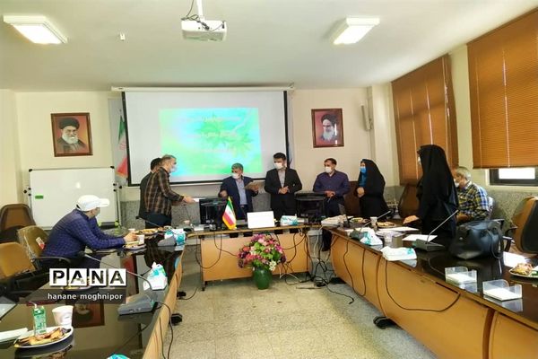برگزاری جلسه شورای برنامه‌ریزی سازمان دانش‌آموزی در شهرستان نجف آباد