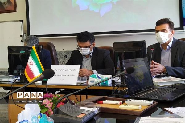 برگزاری جلسه شورای برنامه‌ریزی سازمان دانش‌آموزی در شهرستان نجف آباد