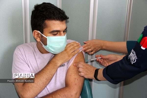 واکسناسیون بیماران بزرگسال اتیسم توسط انجمن اتیسم ایران در بیمارستان آتیه تهران