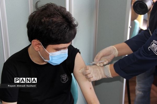 واکسناسیون بیماران بزرگسال اتیسم توسط انجمن اتیسم ایران در بیمارستان آتیه تهران