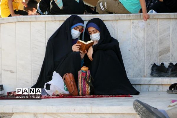 مراسم  دعای عرفه در یادمان شهدای گمنام کوه خضر نبی(ع)