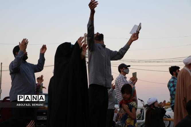 مراسم دعای عرفه در یادمان شهدای گمنام کوه خضر نبی(ع)