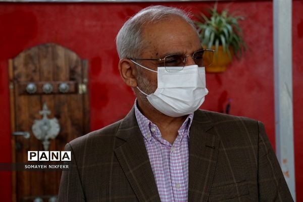 بازدید وزیر آموزش و پرورش از پاویون خبرنگاران پانا