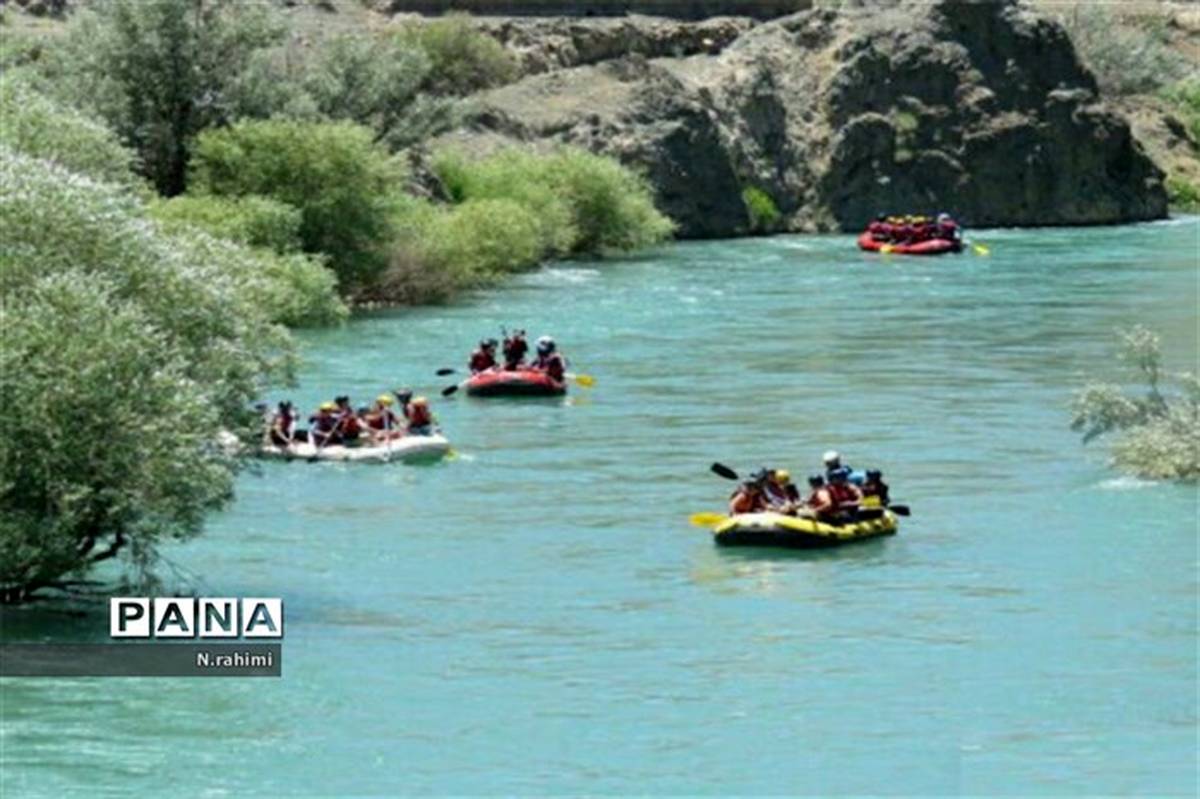 هجوم گردشگران به شهرستان سامان زیر سایه کرونا