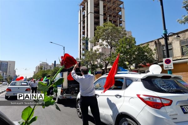 کارناوال شادی مشتاقان عید غدیر خم در مشهد مقدس