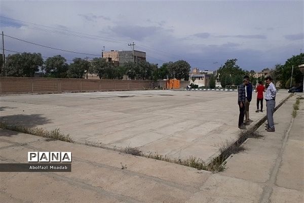 تکمیل شدن مجموعه ورزشی چمن ورزشی شهرستان خلیل آباد