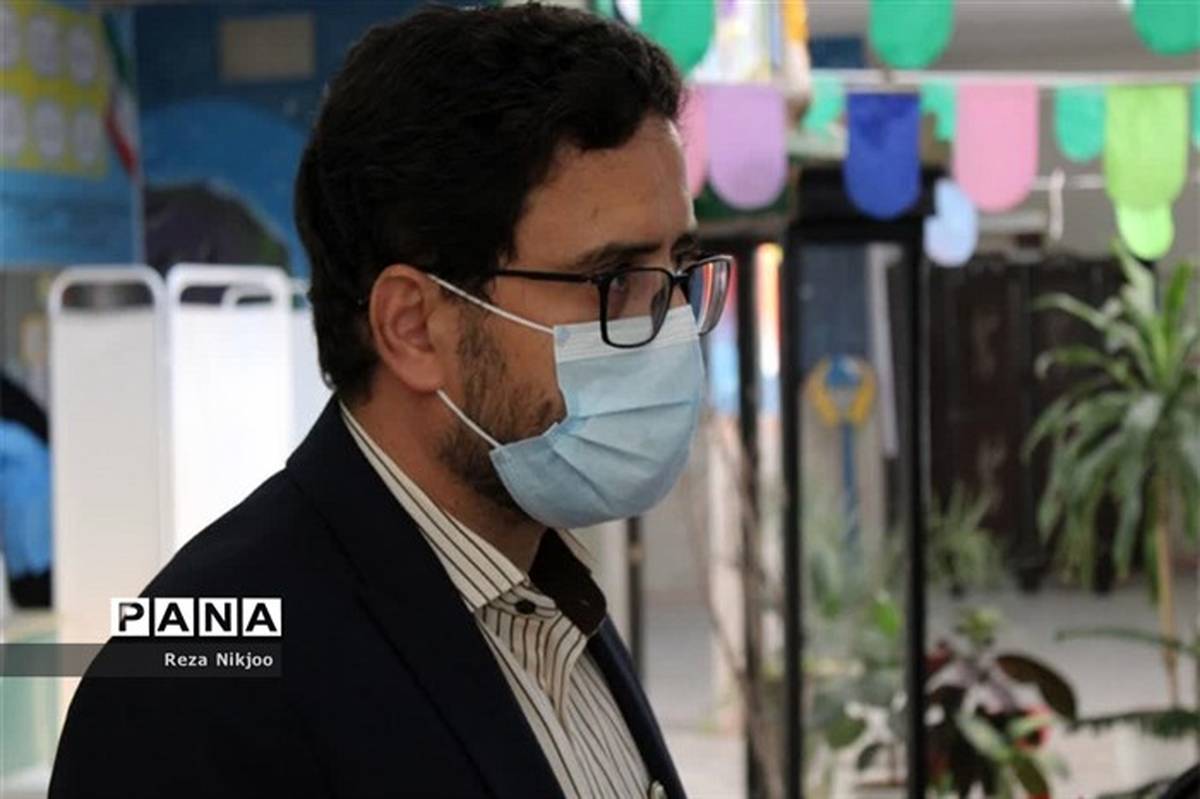 واکسیناسیون 1500 نفر از فرهنگیان ناحیه یک بهارستان