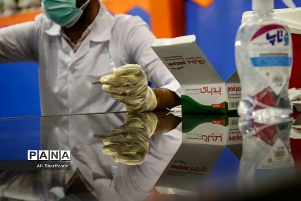 واکسیناسیون فرهنگیان در منطقه 3 آموزش و پرورش