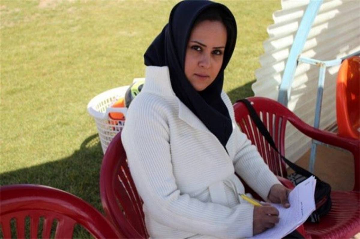 نظارت نیمه‌نهایی فوتبال المپیک به زن ایرانی واگذار شد