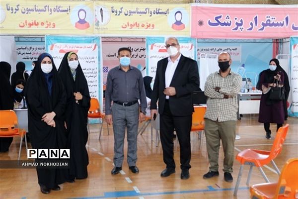 واکسیناسیون فرهنگیان ناحیه یک شهرری با حضور مدیر آموزش و پرورش ناحیه