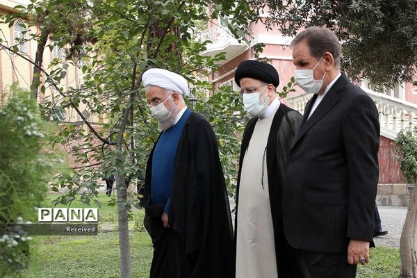 مراسم تحویل نهاد ریاست جمهوری به رئیس جمهوری جدید