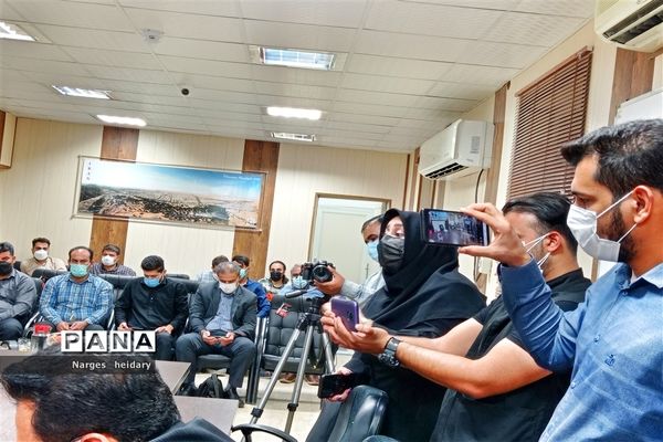 آیین تجلیل از خبرنگاران بمناسبت روز خبرنگار در شهرستان امیدیه