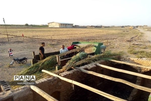 آماده سازی نمایشگاه «غنچه های خونین» در روستای باقرآباد قم