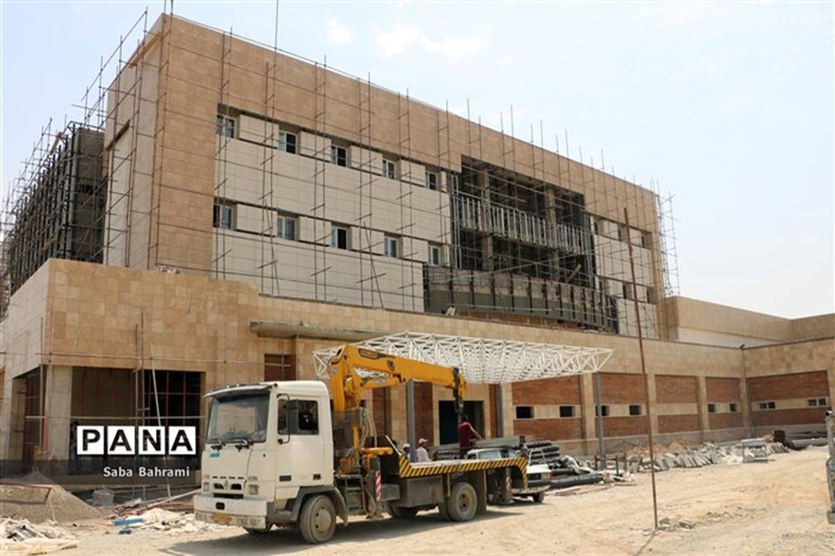 ساخت ۱۸ بیمارستان با ۳۱۰۰ تخت بیمارستانی به همت خیرین سلامت در فارس