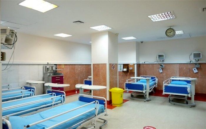 خوابگاه مدرسه کاشانی میناب به ۱۷۰ تخت برای استفاده بیماران کرونایی تجهیز شد