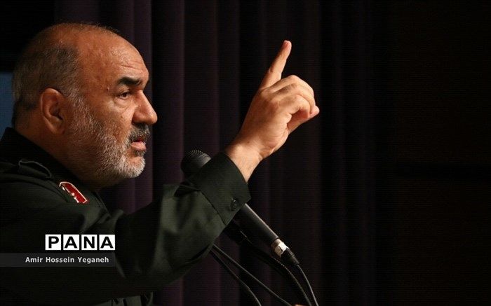 سردار سلامی:نهادهای انقلابی و حمایتی متعلق به مردم هستند
