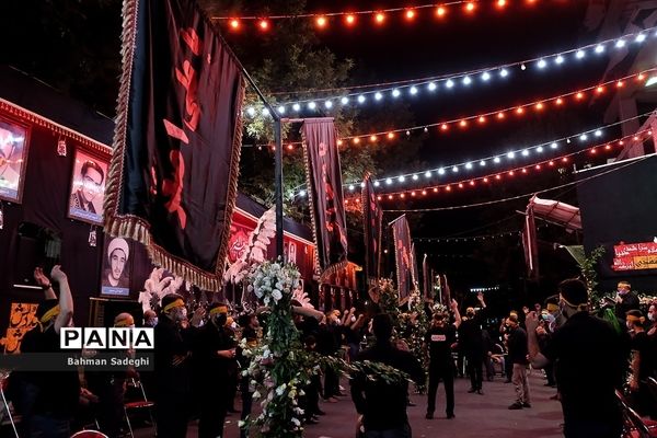 مراسم عزاداری شب تاسوعای حسینی در محله نارمک